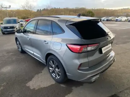 Photo 12 Ford Kuga 2.5 Duratec 190ch FHEV E85 ST-Line BVA