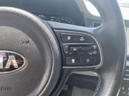 Photo 8 Kia Niro 1.6 GDi 105ch ISG + Plug-In 60.5ch Premium DCT6