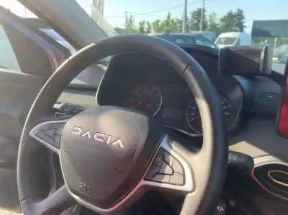 Photo 6 Dacia Jogger 1.0 TCe 110ch Extreme 7 places -24