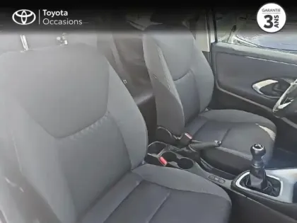 Photo 5 Toyota Yaris  70 VVT-i Dynamic 5p MY22