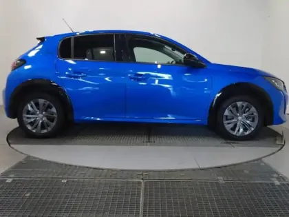 Photo 5 Peugeot 208  e- 136ch Style