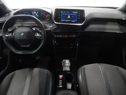 Photo 10 Peugeot 2008  e- 136ch Allure