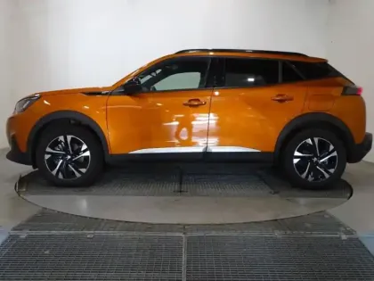 Photo 6 Peugeot 2008  e- 136ch Allure