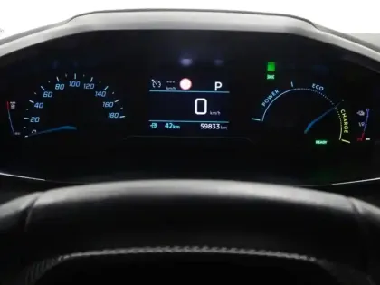 Photo 9 Peugeot 208  e- 136ch Style