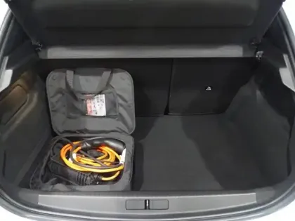 Photo 7 Peugeot 208  e- 136ch Style
