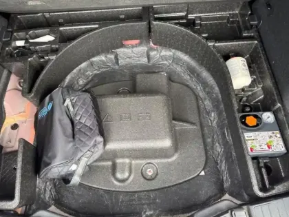 Photo 9 Ford Kuga  2.5 Duratec 190ch FHEV ST-Line X BVA