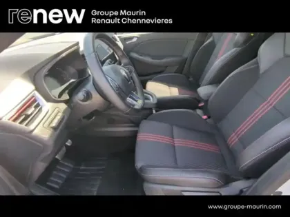 Photo 8 Renault Clio  1.6 E-Tech hybride 145ch RS Line