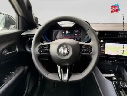 Photo 11 Alfa Romeo Junior  Elettrica 156ch 54kWh Sprint