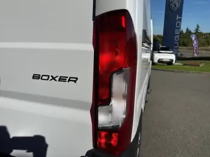 Photo 16 Peugeot Boxer  FGN TOLE 3.3 T L2H2 140 S&S BVM6