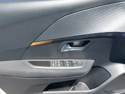 Photo 14 Peugeot 208  PureTech 75 S&S BVM5