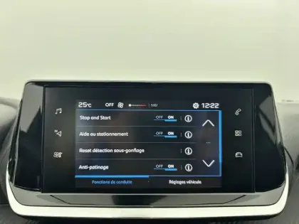 Photo 42 Peugeot 208  PureTech 75 S&S BVM5