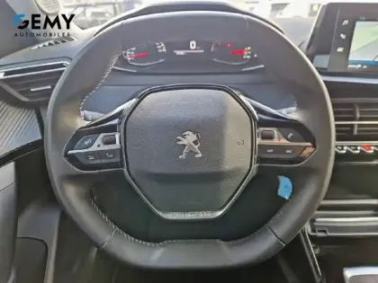 Photo 18 Peugeot 2008  PureTech 130 S&S BVM6
