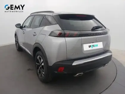 Photo 38 Peugeot 2008  PureTech 130 S&S BVM6