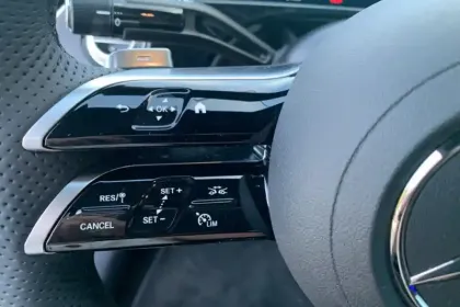 Photo 16 Mercedes Classe E  300 de Hybrid EQ 9G-Tronic 4MATIC