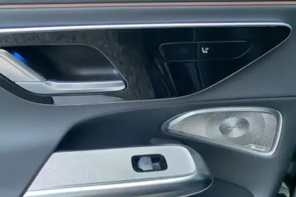 Photo 27 Mercedes Classe E  300 de Hybrid EQ 9G-Tronic 4MATIC
