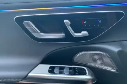 Photo 20 Mercedes Classe E  300 de Hybrid EQ 9G-Tronic 4MATIC
