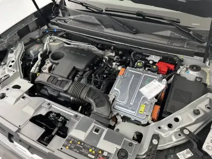Photo 26 Dacia Duster  Hybrid 140