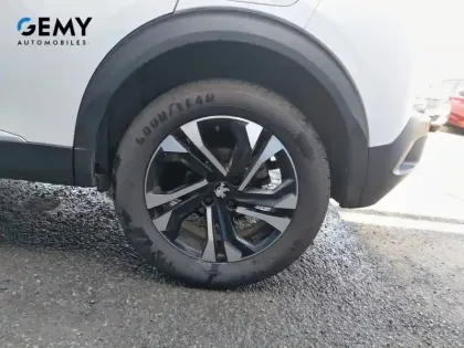 Photo 10 Peugeot 2008  PureTech 130 S&S EAT8