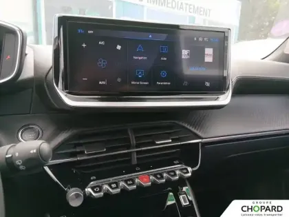Photo 13 Peugeot 2008  Hybrid 136 e-DCS6