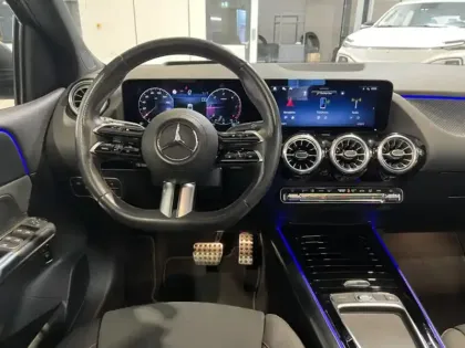 Photo 13 Mercedes Classe B 200 d AMG Line