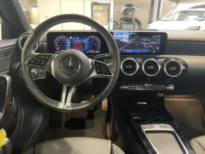 Photo 11 Mercedes Classe A 250 e Progressive Line