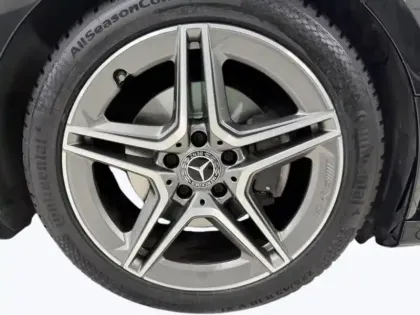 Photo 8 Mercedes Classe A 200 d Berline AMG Line