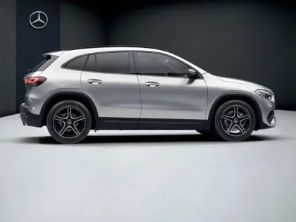 Photo 18 Mercedes GLA 200 d AMG Line