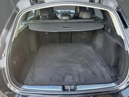 Photo 9 Mercedes Classe C  200 d Break Avantgard
