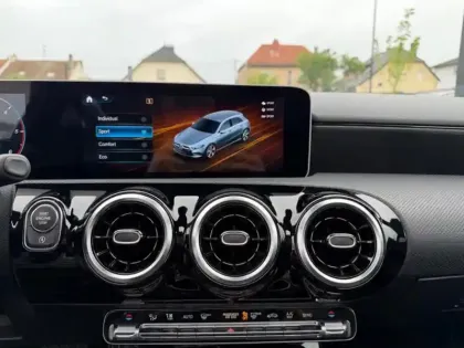 Photo 39 Mercedes Classe A A 220 d