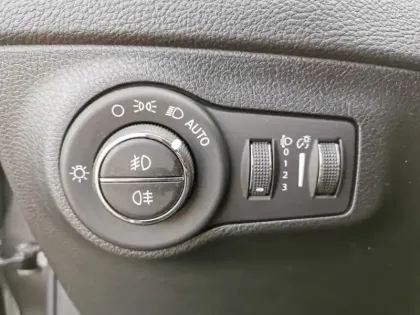 Photo 15 Jeep Compass Limited 4WD 2.0 D MultiJet 140