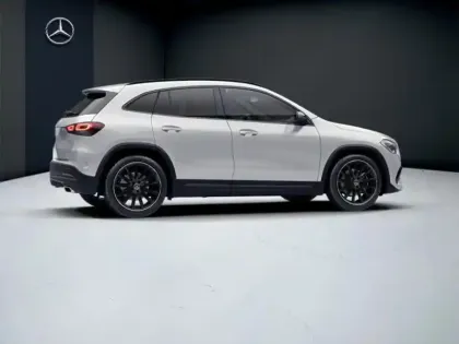 Photo 19 Mercedes GLA 220 d 4MATIC AMG Line