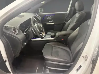 Photo 31 Mercedes GLA 220 d 4MATIC AMG Line