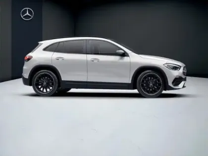 Photo 17 Mercedes GLA 220 d 4MATIC AMG Line