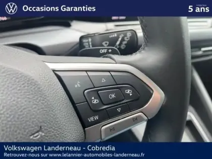 Photo 14 Volkswagen Golf  1.0 eTSI OPF 110ch Active DSG7