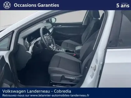 Photo 7 Volkswagen Golf  1.0 eTSI OPF 110ch Active DSG7