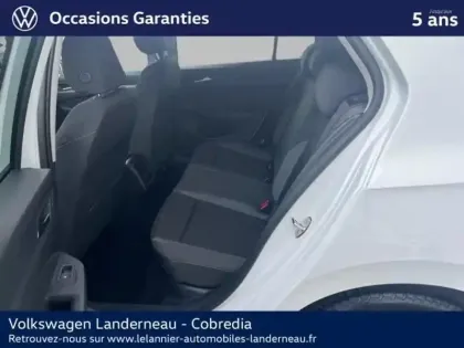 Photo 8 Volkswagen Golf  1.0 eTSI OPF 110ch Active DSG7