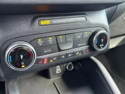 Photo 14 Ford Kuga  2.5 Duratec 190ch FHEV E85 ST-Line X BVA