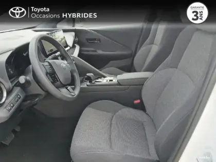 Photo 10 Toyota C-HR  1.8 Hybride 140ch Graphic MY26