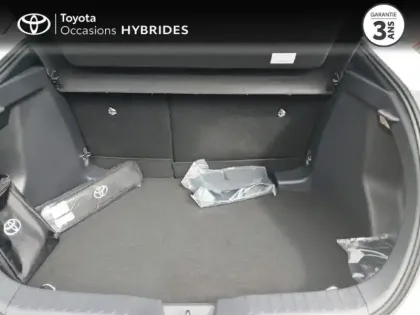 Photo 9 Toyota C-HR  1.8 Hybride 140ch Graphic MY26
