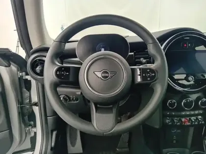 Photo 10 Mini Mini  Cooper 136ch  Edition Camden BVA7