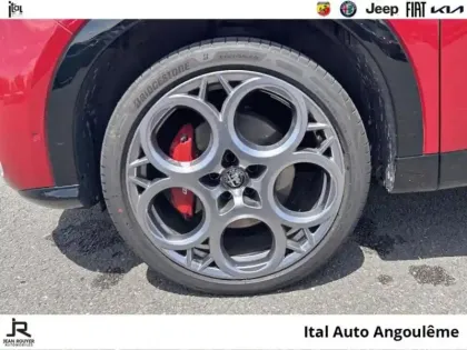 Photo 10 Alfa Romeo Tonale  1.3 PHEV 280ch Edizione Speciale AT6 e-Q4
