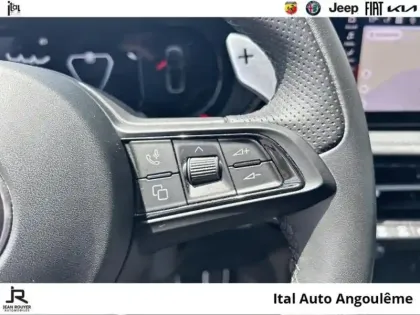Photo 12 Alfa Romeo Tonale  1.3 PHEV 280ch Edizione Speciale AT6 e-Q4