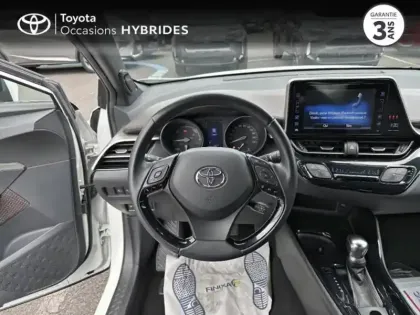 Photo 8 Toyota C-HR  122h Graphic 2WD E-CVT