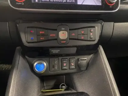 Photo 14 Nissan Leaf  150ch 40kWh N-Connecta 22