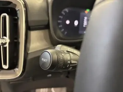 Photo 8 Volvo Xc40  B3 163ch Lounge Edition DCT 7