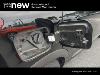 Photo 12 Renault Captur  1.3 TCe 140ch Intens EDC