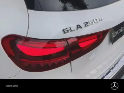 Photo 8 Mercedes GLA  250 e 218ch Progressive Line 8G-DCT