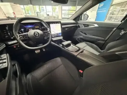 Photo 13 Renault Espace  1.2 E-Tech full hybrid 200ch esprit Alpine 7 places - 24