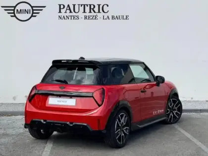 Photo 16 Mini Cooper  3 Portes JCW 231ch JCW DKG7