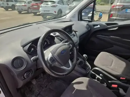 Photo 10 Ford Transit Courier  1.5 TDCI 100ch Stop&Start Trend